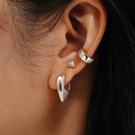 BRINCOS ANIA HAIE ARGOLAS HUGGIE - Image 2